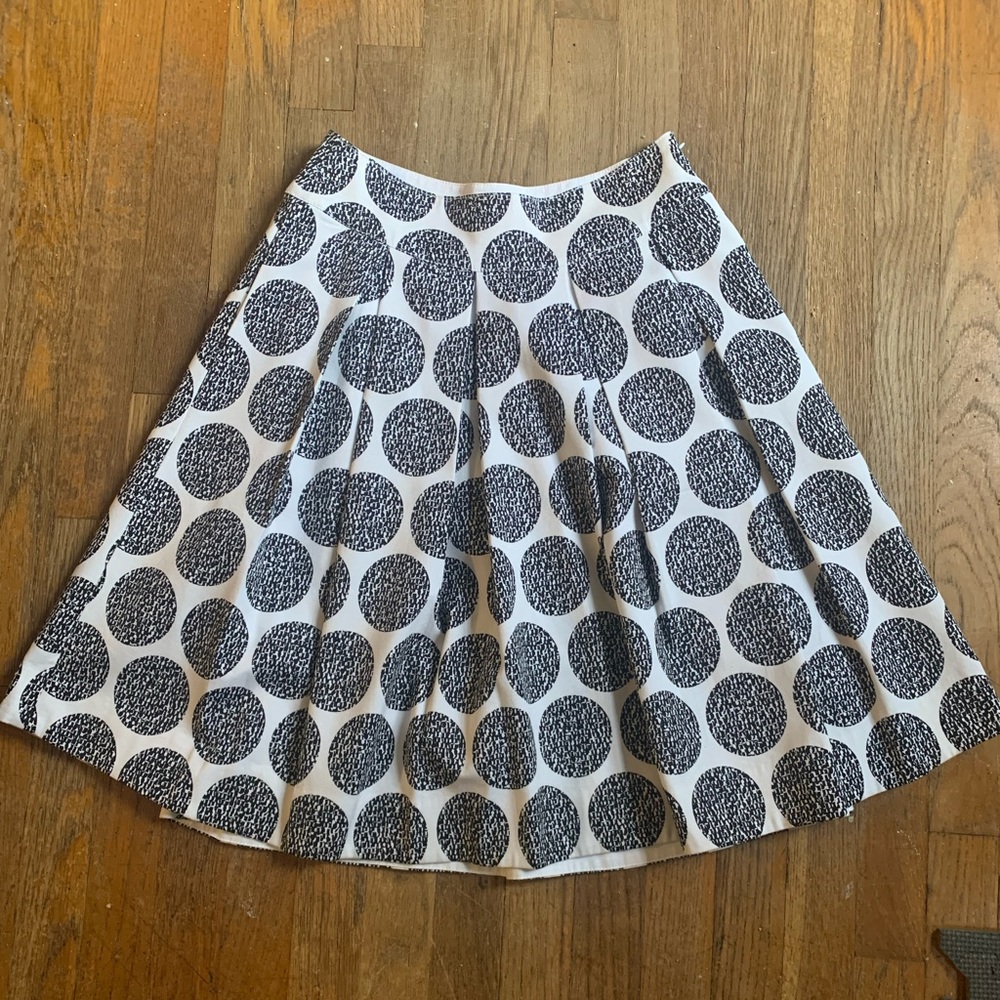 White House Black Market Skirt
